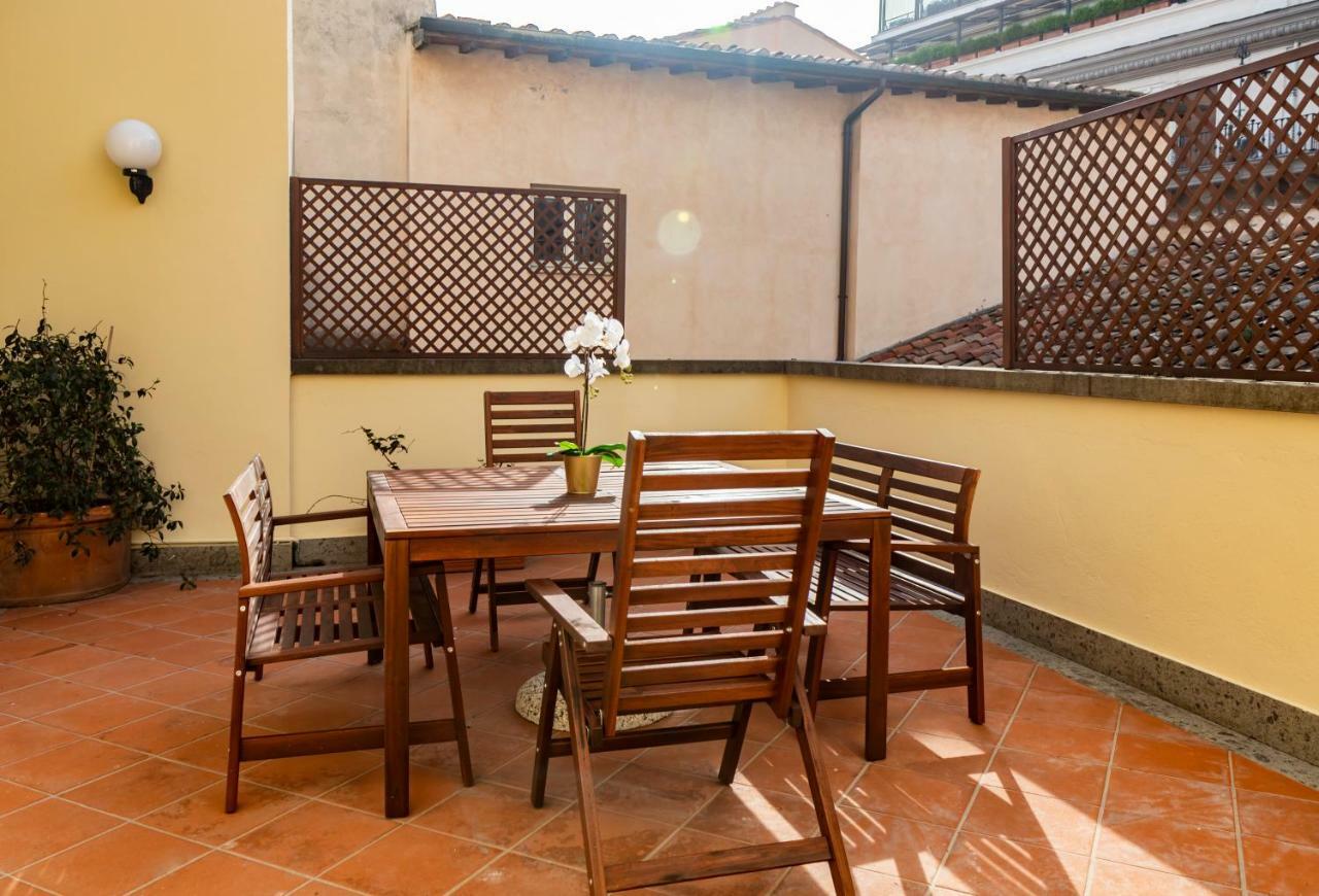 Pandy Suite Roma Quarto foto